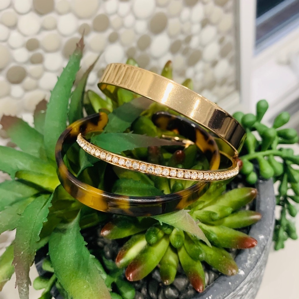 BR28- Aldo set of bracelets